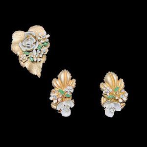 Gold Tone, Enamel & Clear Rhinestone Brooch And Clip On Earrings Set (5126)